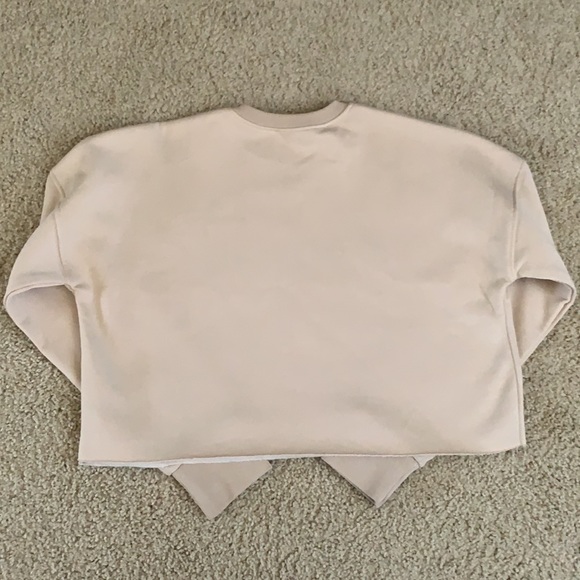 Boohoo Cropped Daydreamer Sweater - Picture 3 of 4